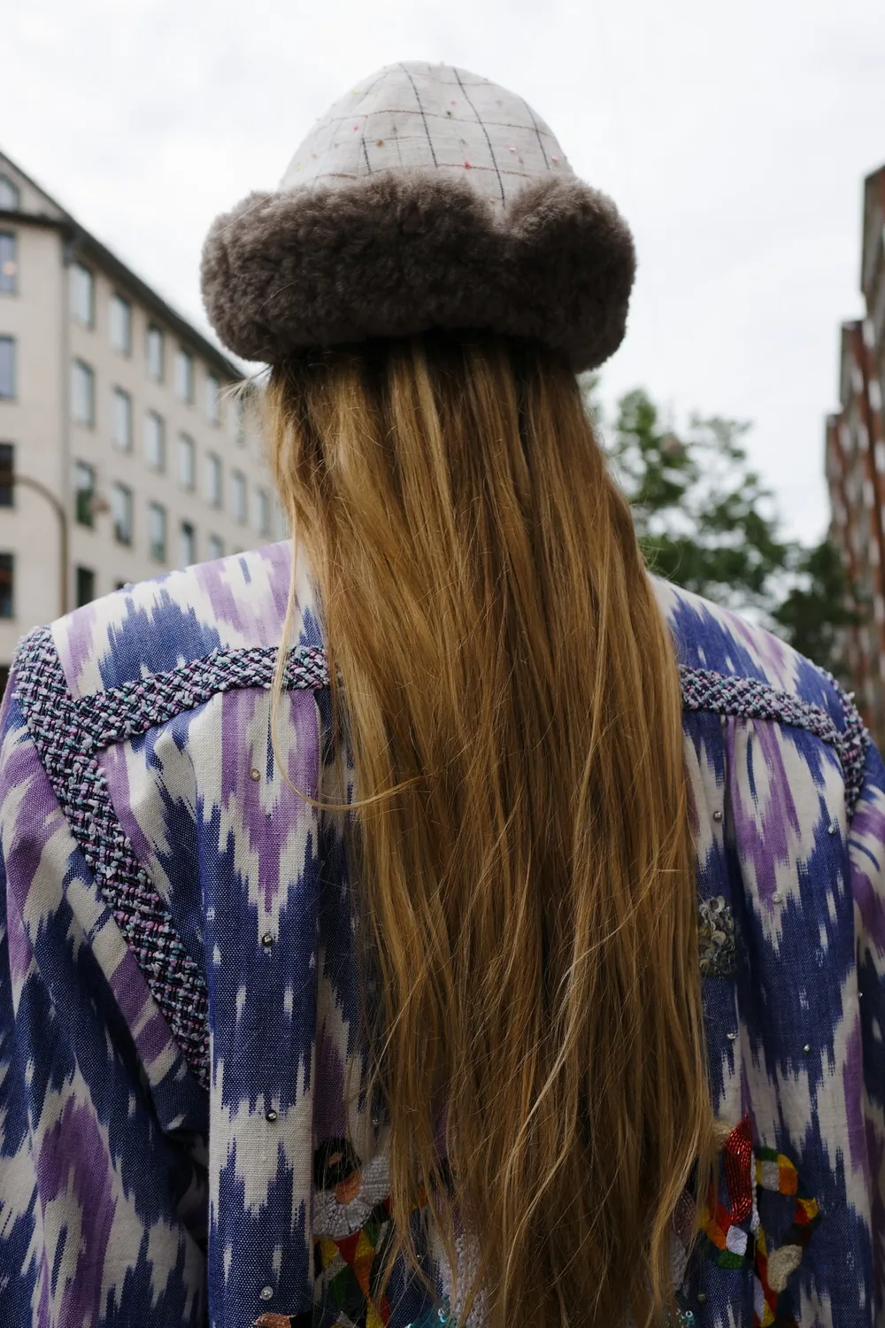 Caro Editions Garden Fake Fur Edition hat small tweed