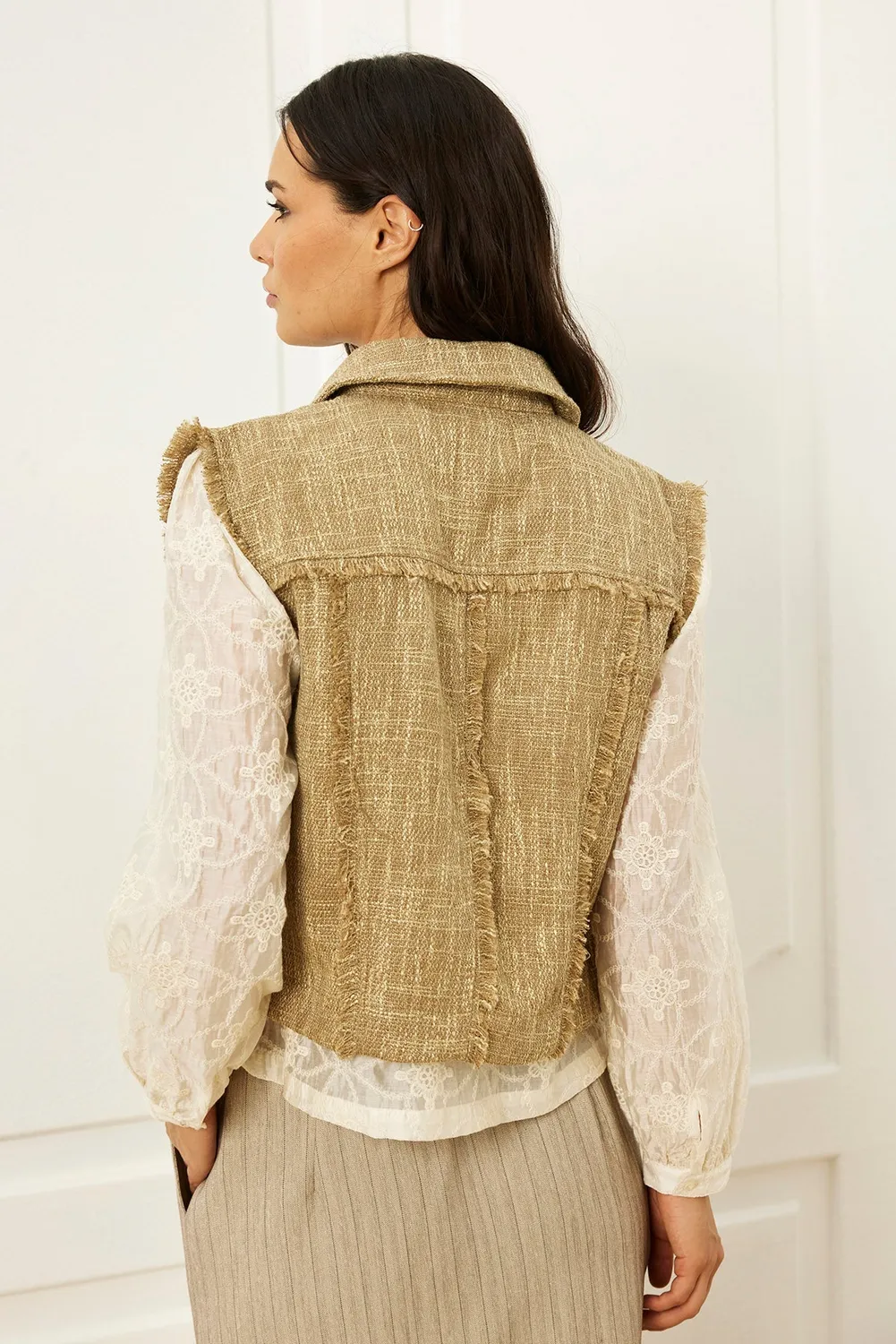 IN FRONT Florence vest beige frynser