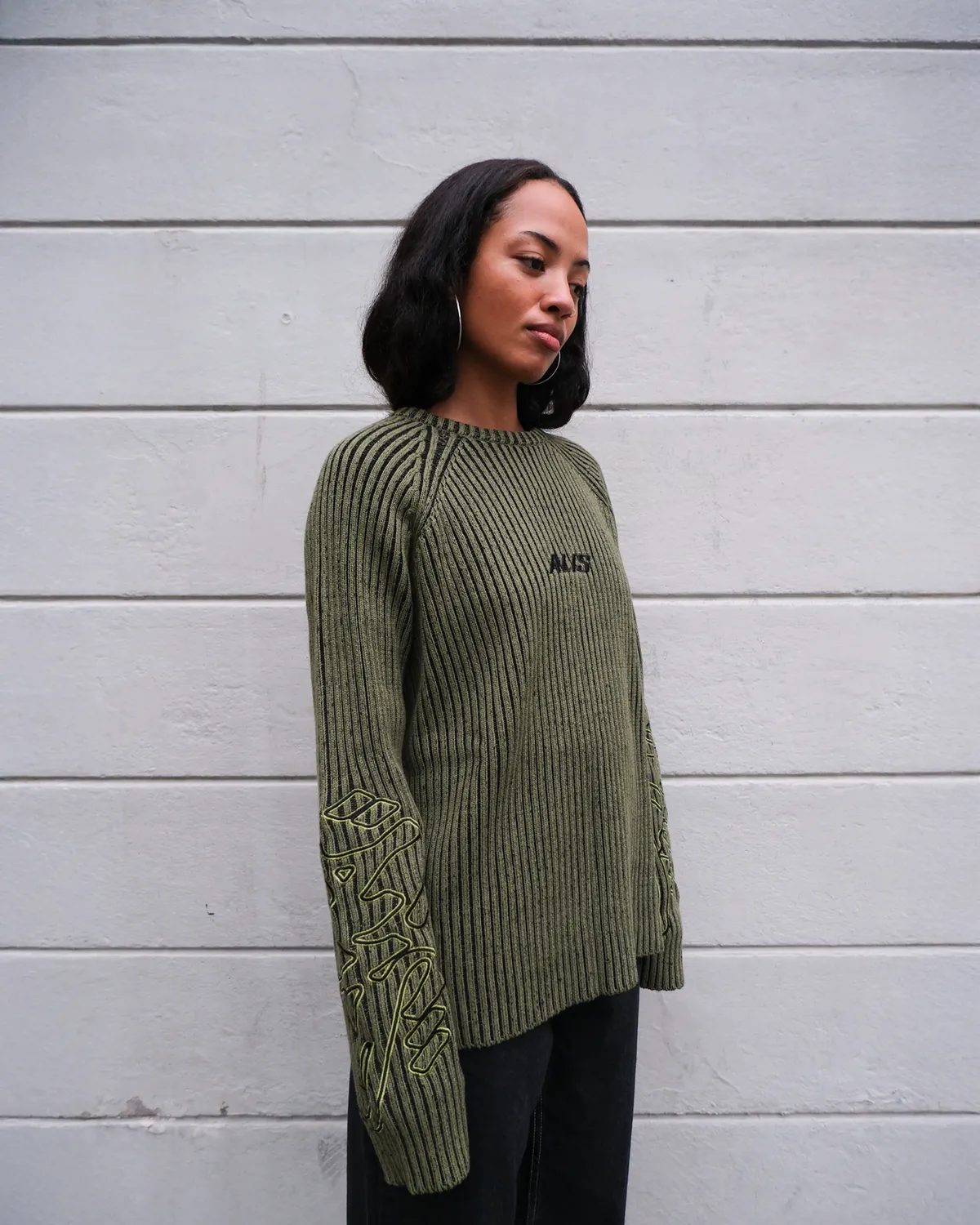 Alis Aria sweatshirt Oliven broderet bomuld