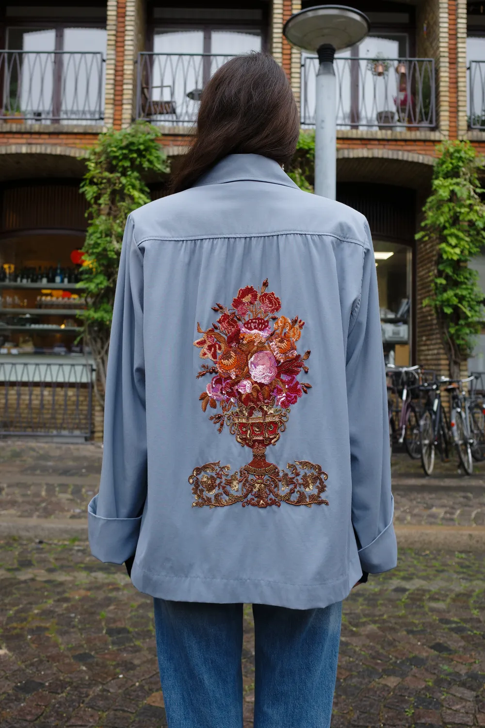 Caro Editions Anna Short Coat jakke vase broderi blå