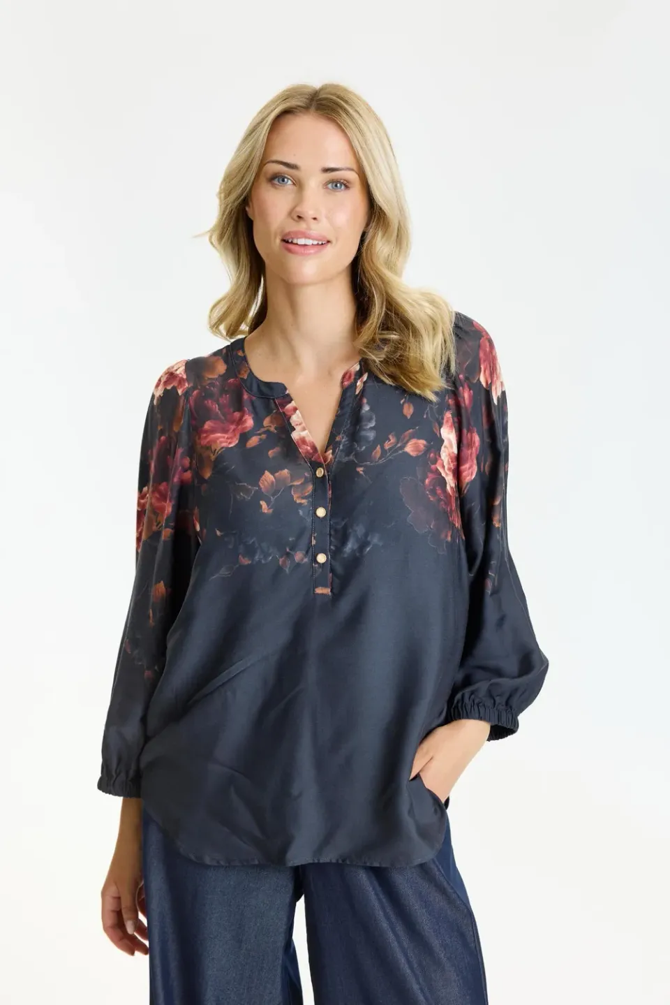 IN FRONT Freecia bluse blomster stolpelukning
