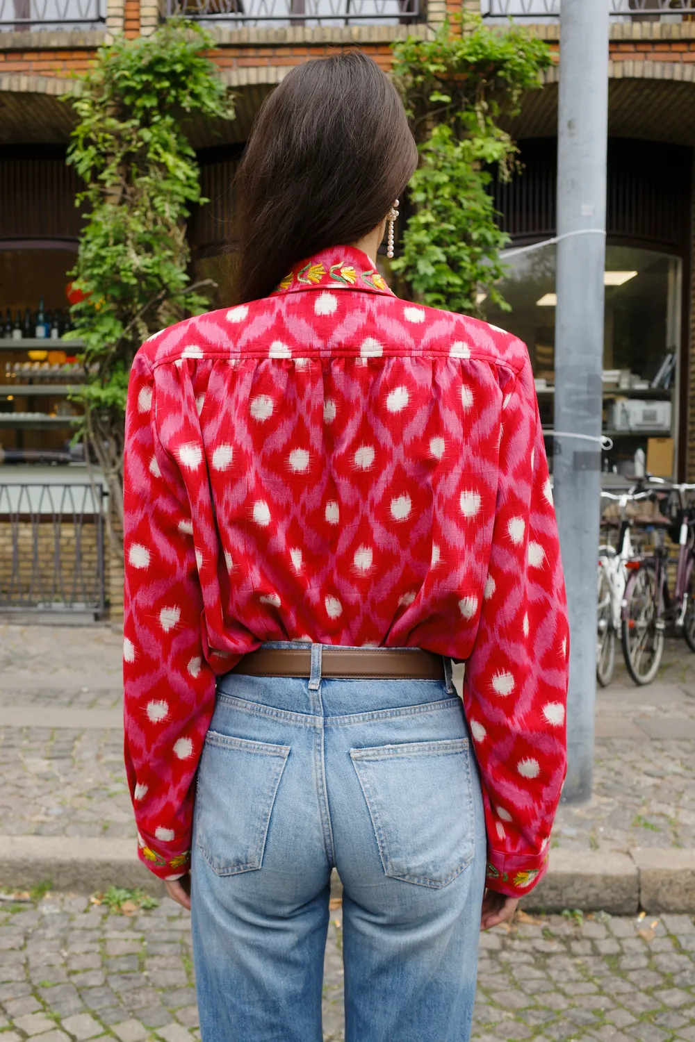 Caro Editions Bonsai skjorte Red Ikat broderet