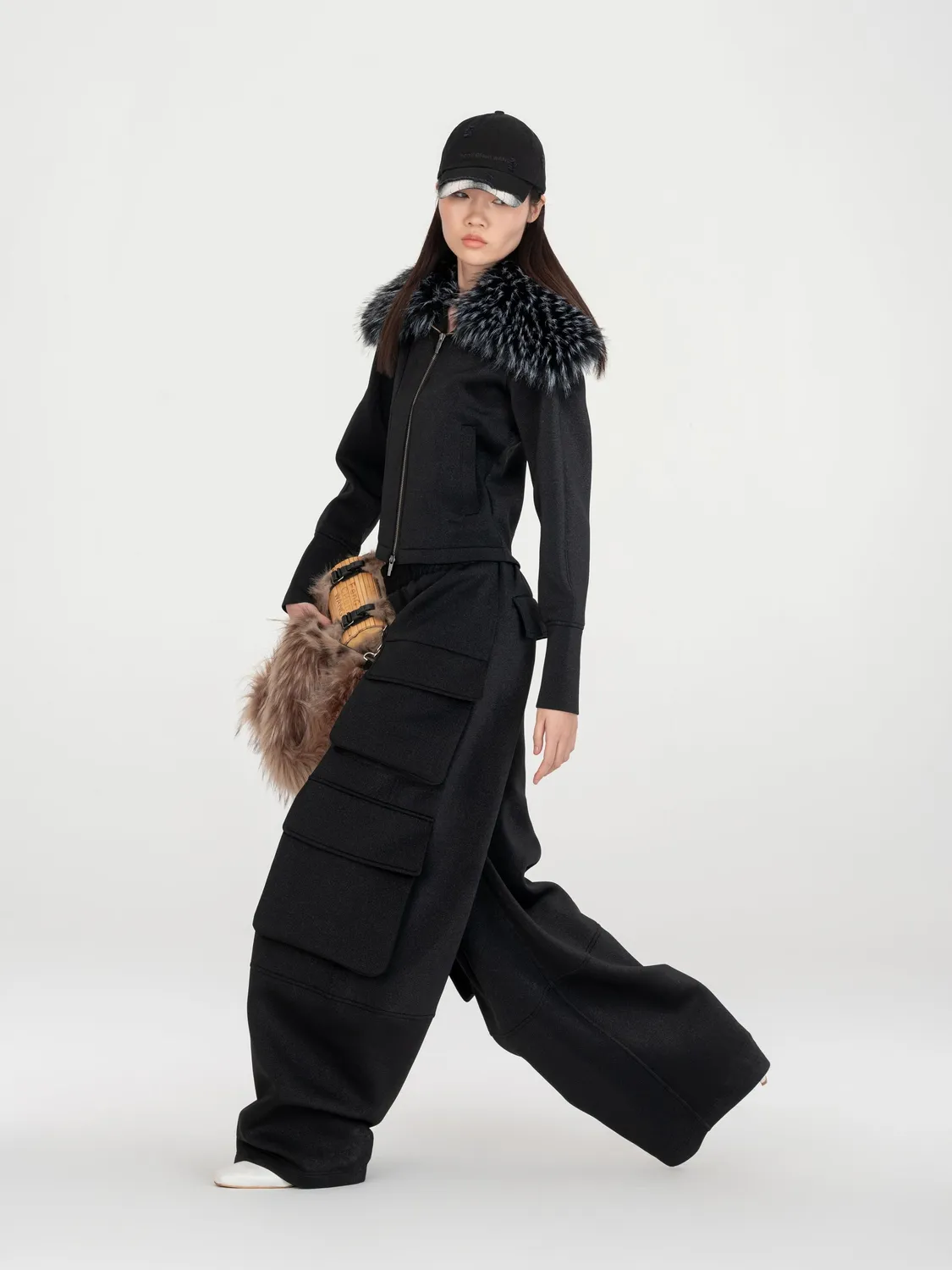 Feng Chen Wang Shimmer bukser sorte med 3D-lommer