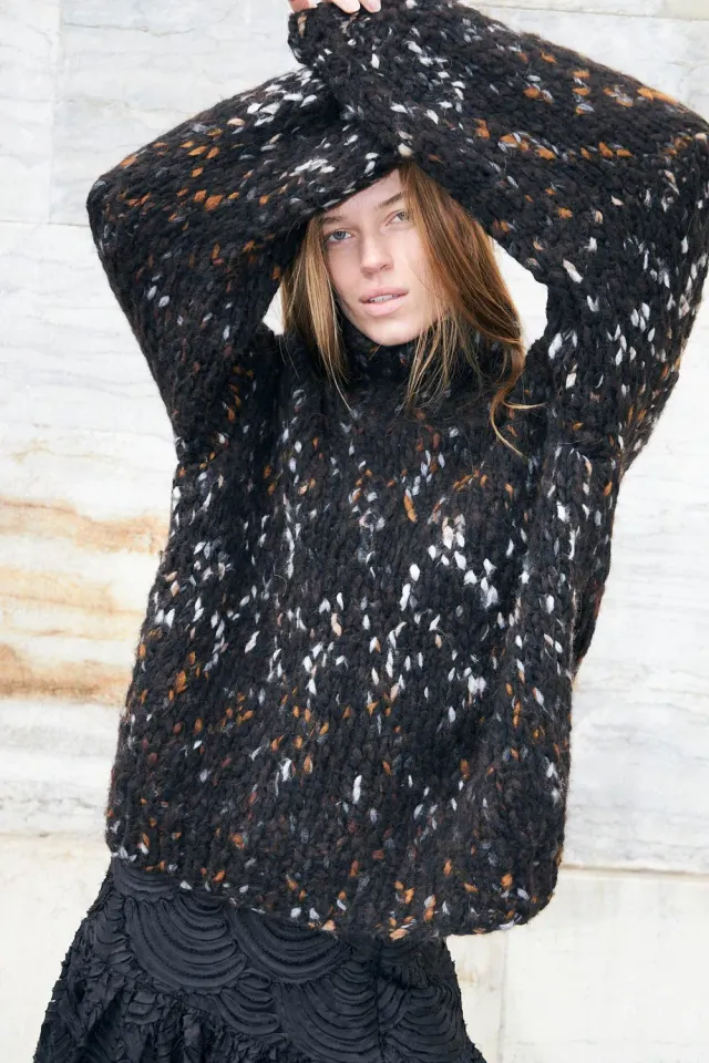 DAWNXDARE HOPE 199 sweater sort rullekrave