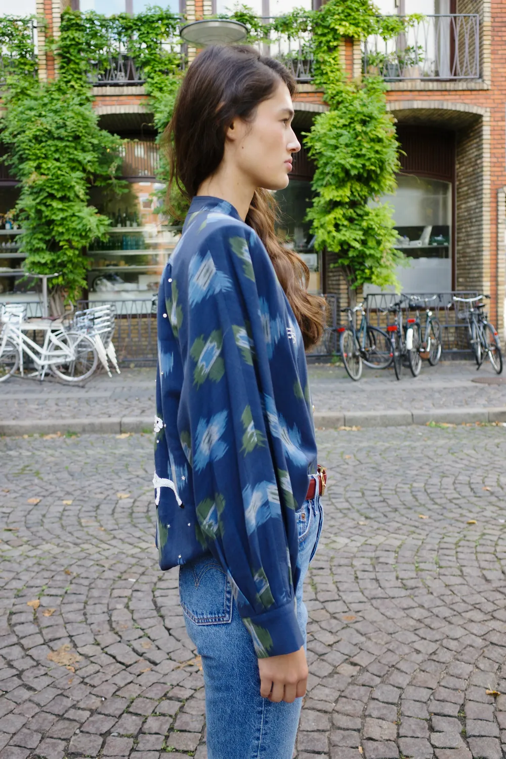 Caro Editions Susan skjortejakke navy ikat broderi