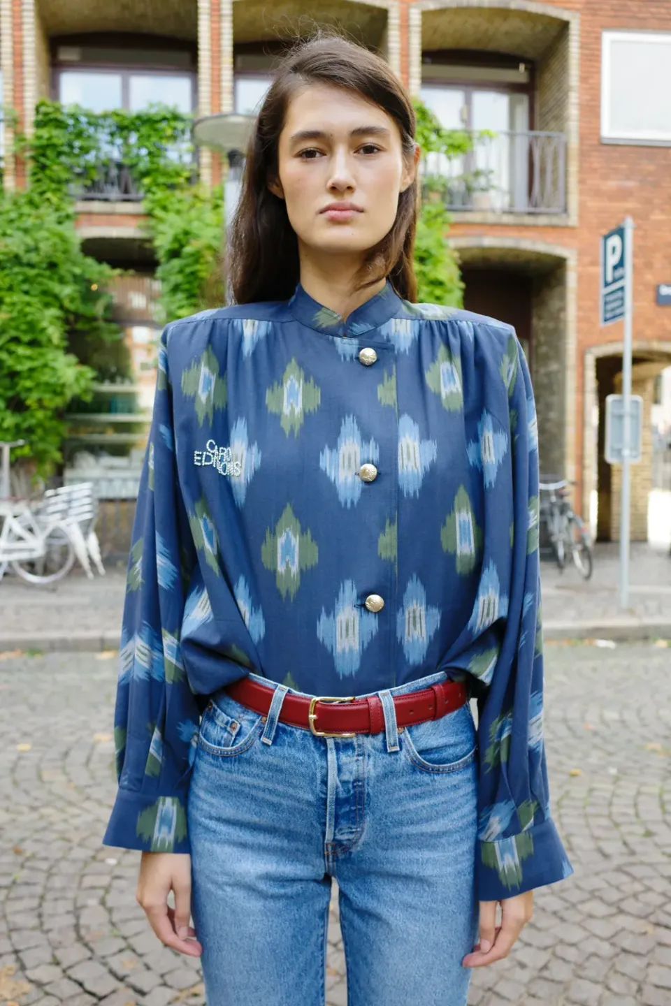 Caro Editions Susan skjortejakke navy ikat broderi