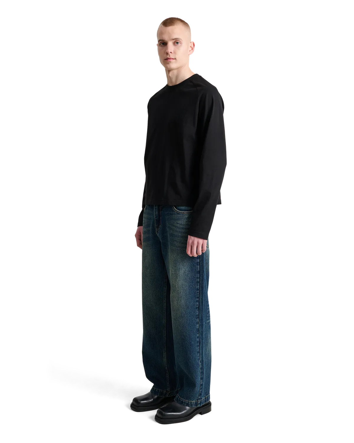 Alis Sol langærmet t-shirt sort broderet logo