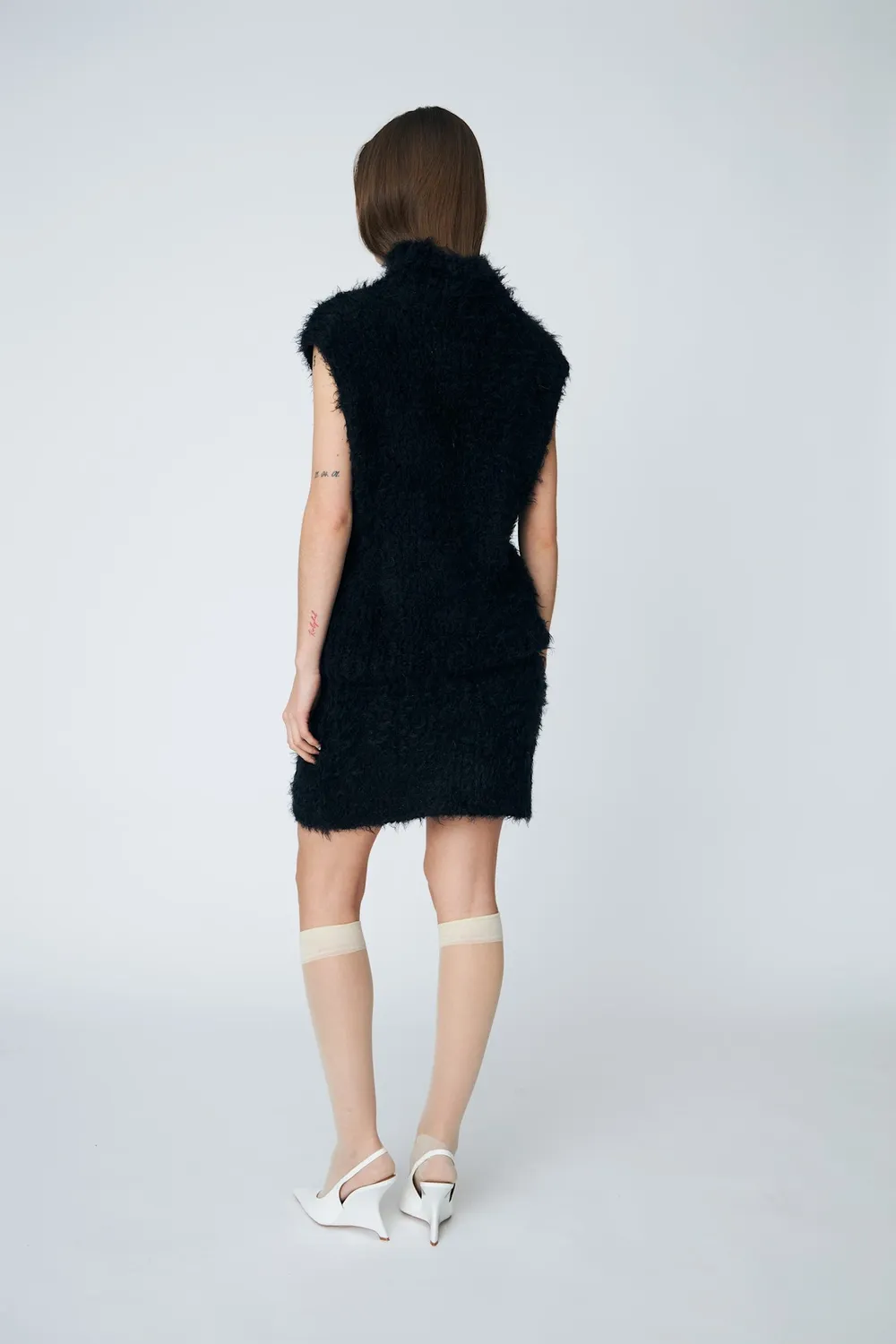 DAWNXDARE Ellis Slipover 199 Black vest uldblanding