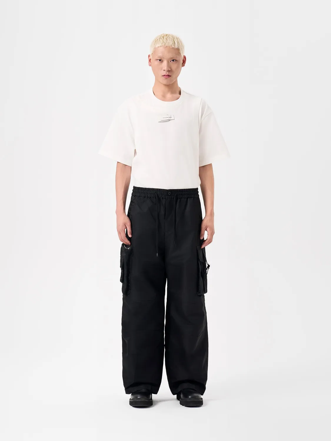Feng Chen Wang Multi-Pocket nylon cargobukser sort