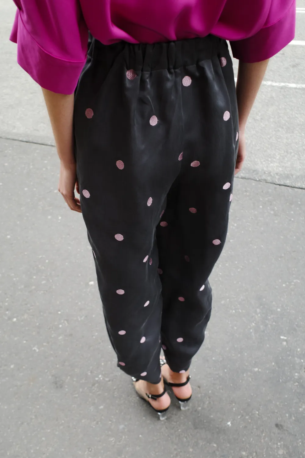 Caro Editions Coco Silk Embroidered Rosa Dots bukser rosa silke