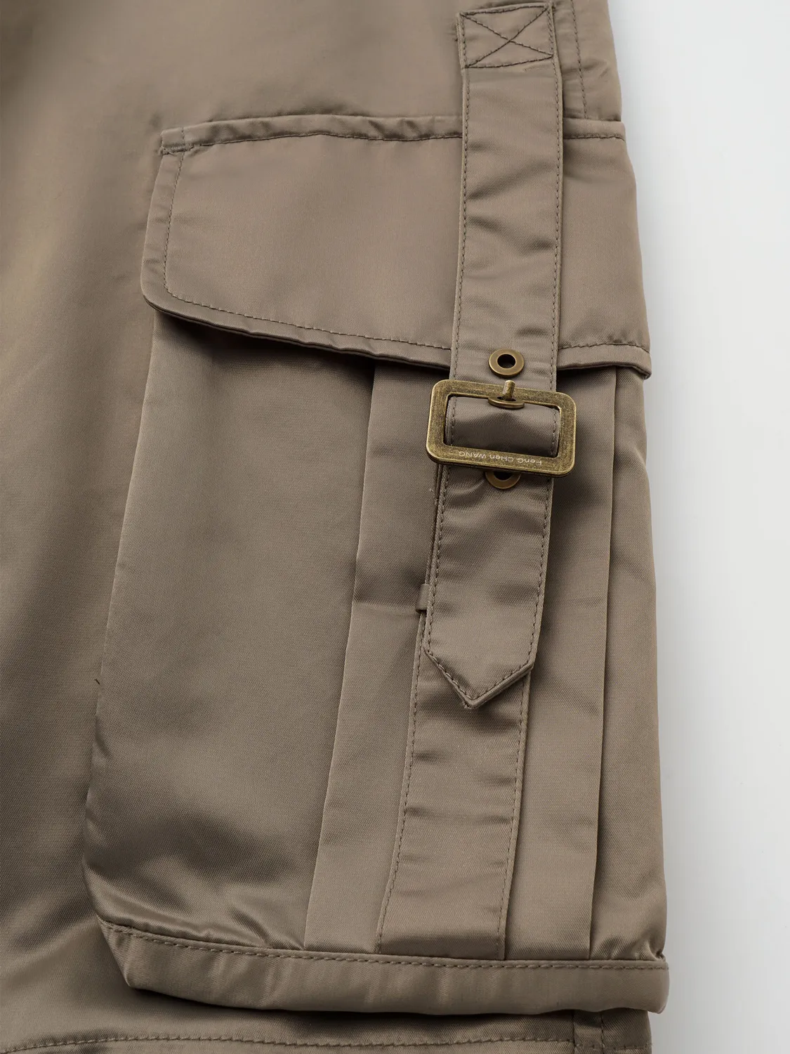 Feng Chen Wang Multi-Pocket cargo bukser olivengrøn nylon