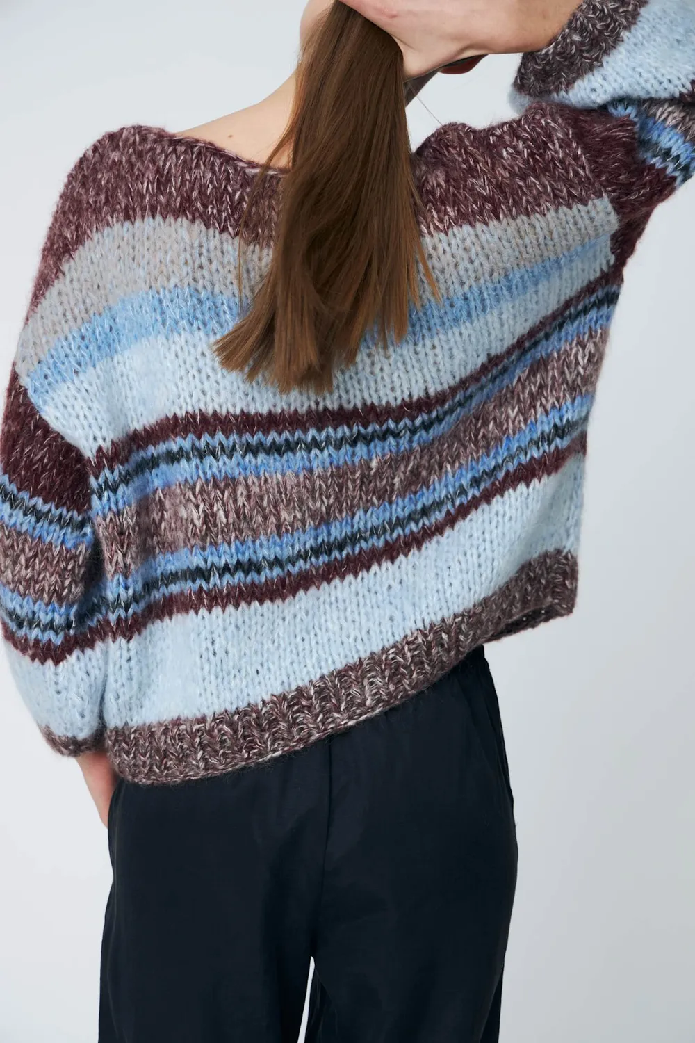 DAWN x DARE Lola Crew striktrøje midnight raisin mohair
