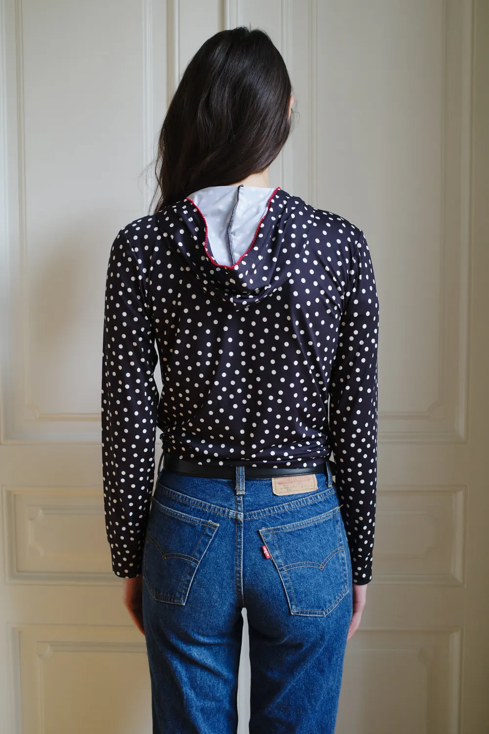 Caro Editions Jersey Hoodie hættetrøje Black Dots tætsiddende