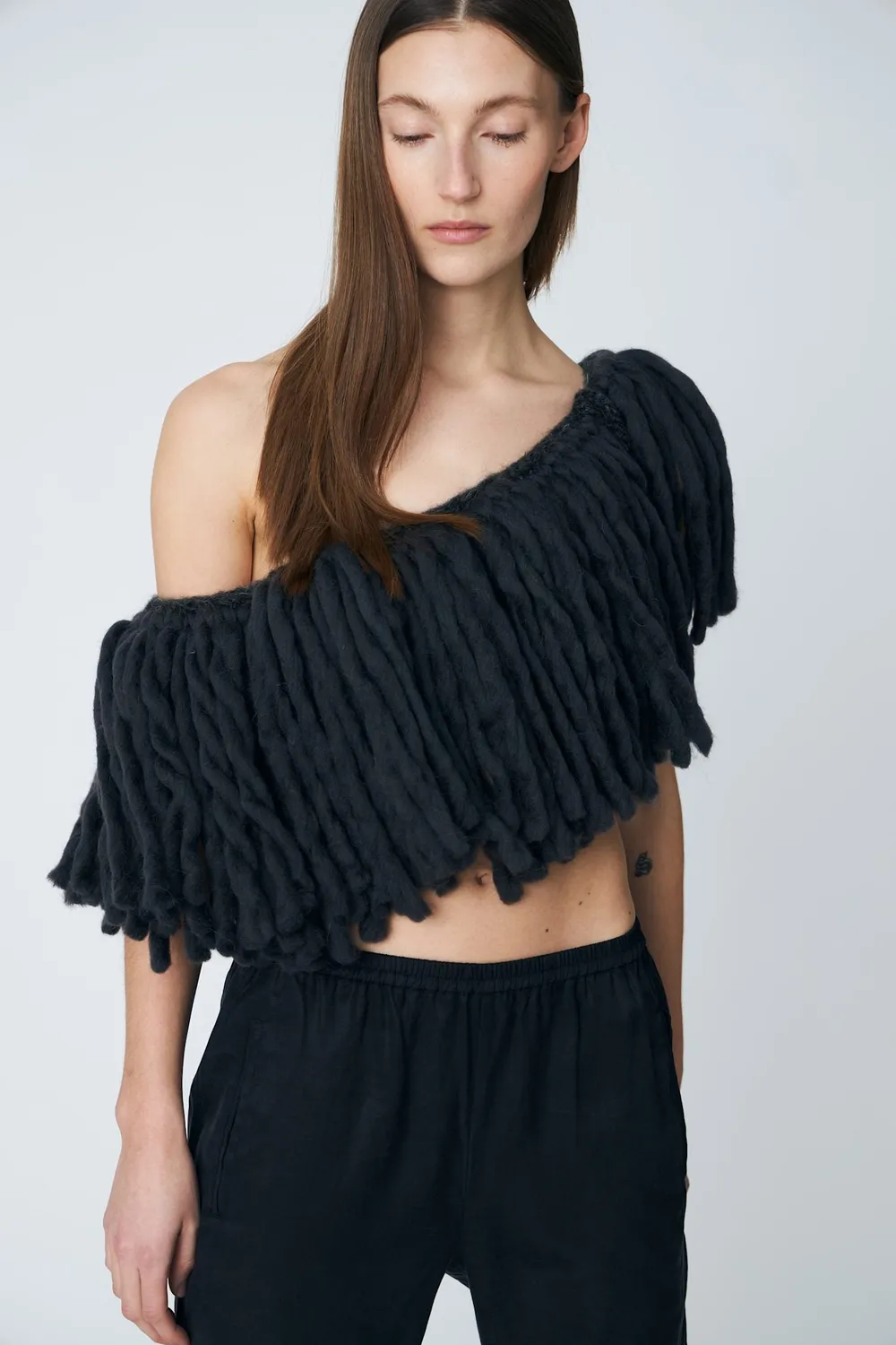 DAWNXDARE Furry Scarf 195 Asphalt tørklæde håndstrik