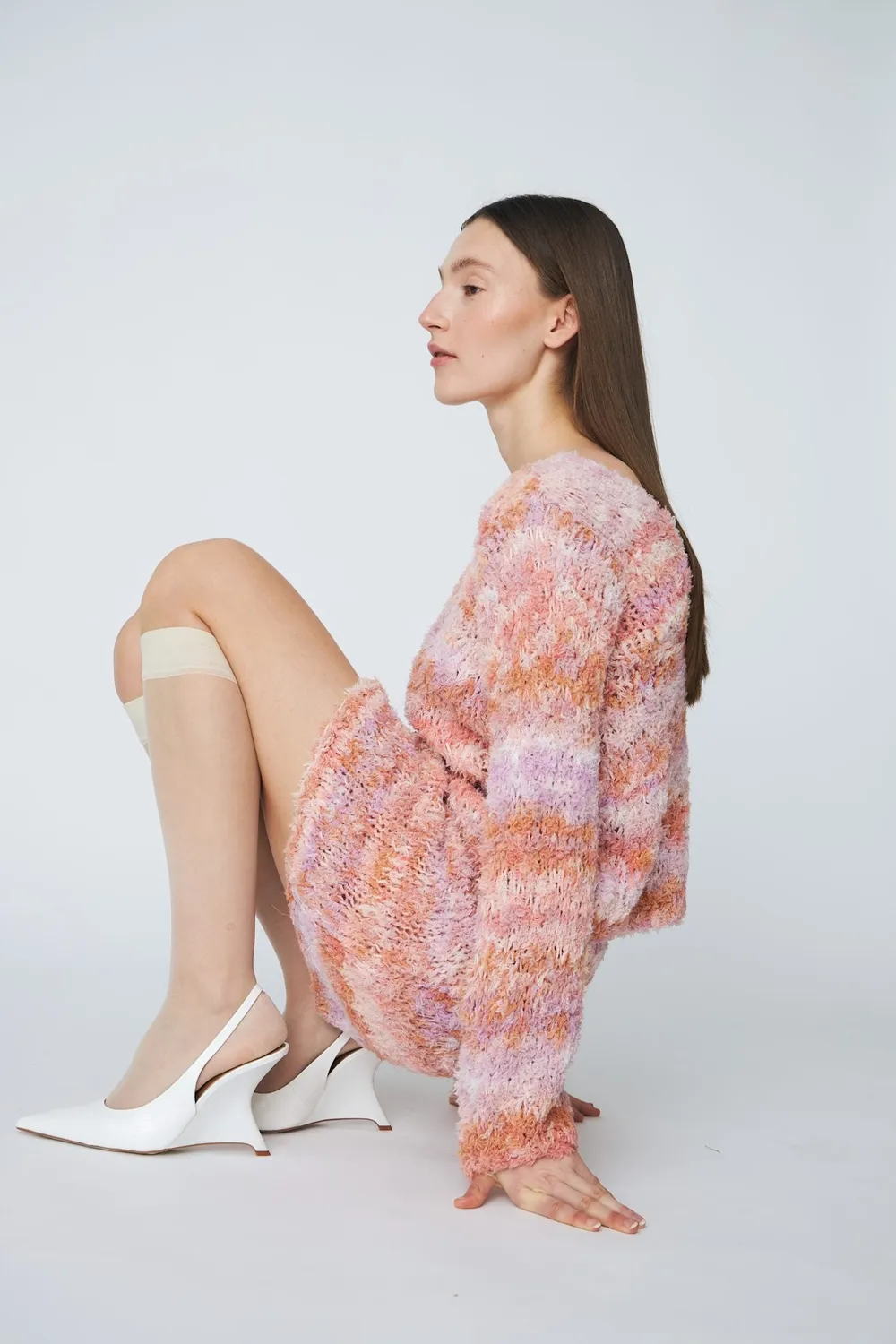DAWNXDARE SAMMIE pullover 207 tan fluffy v-hals