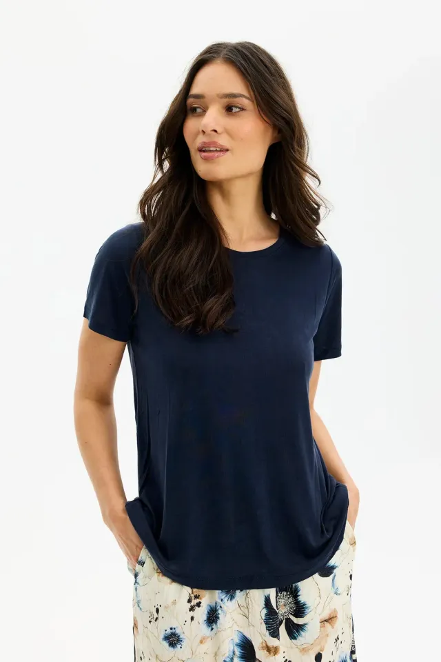 IN FRONT Nina t-shirt rund hals modal blanding