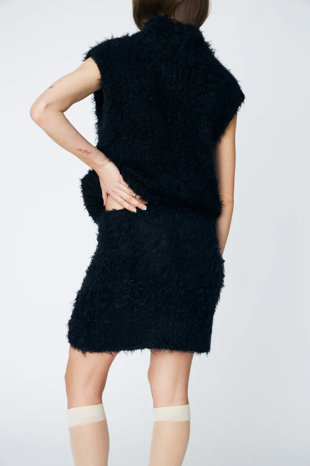 DAWNXDARE Ellis Slipover 199 Black vest uldblanding