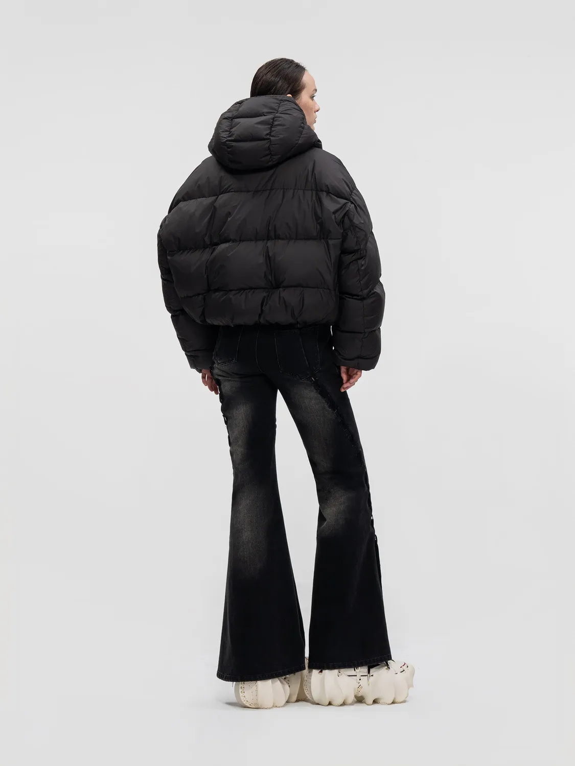 Feng Chen Wang Pleated dunjakke sort oversize
