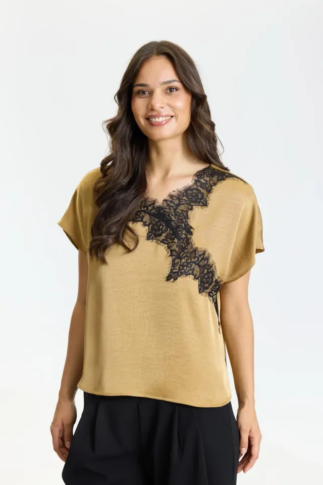 IN FRONT Faye bluse flagermus v-hals