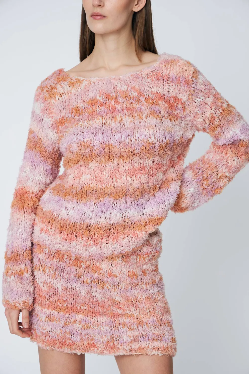 DAWNXDARE SAMMIE pullover 207 tan fluffy v-hals