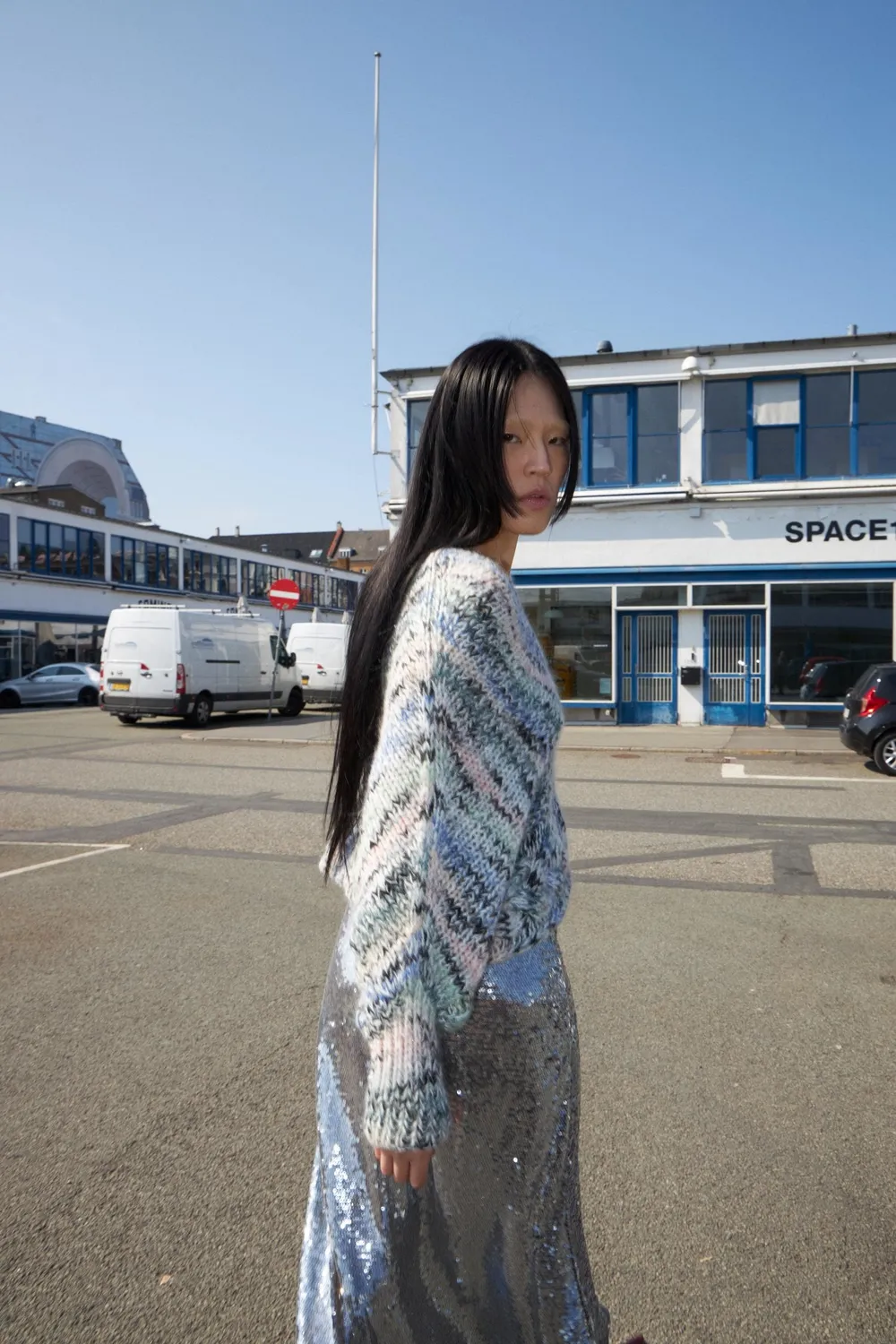 DAWNXDARE Cannes sweater striktrøje chalk multi V-hals