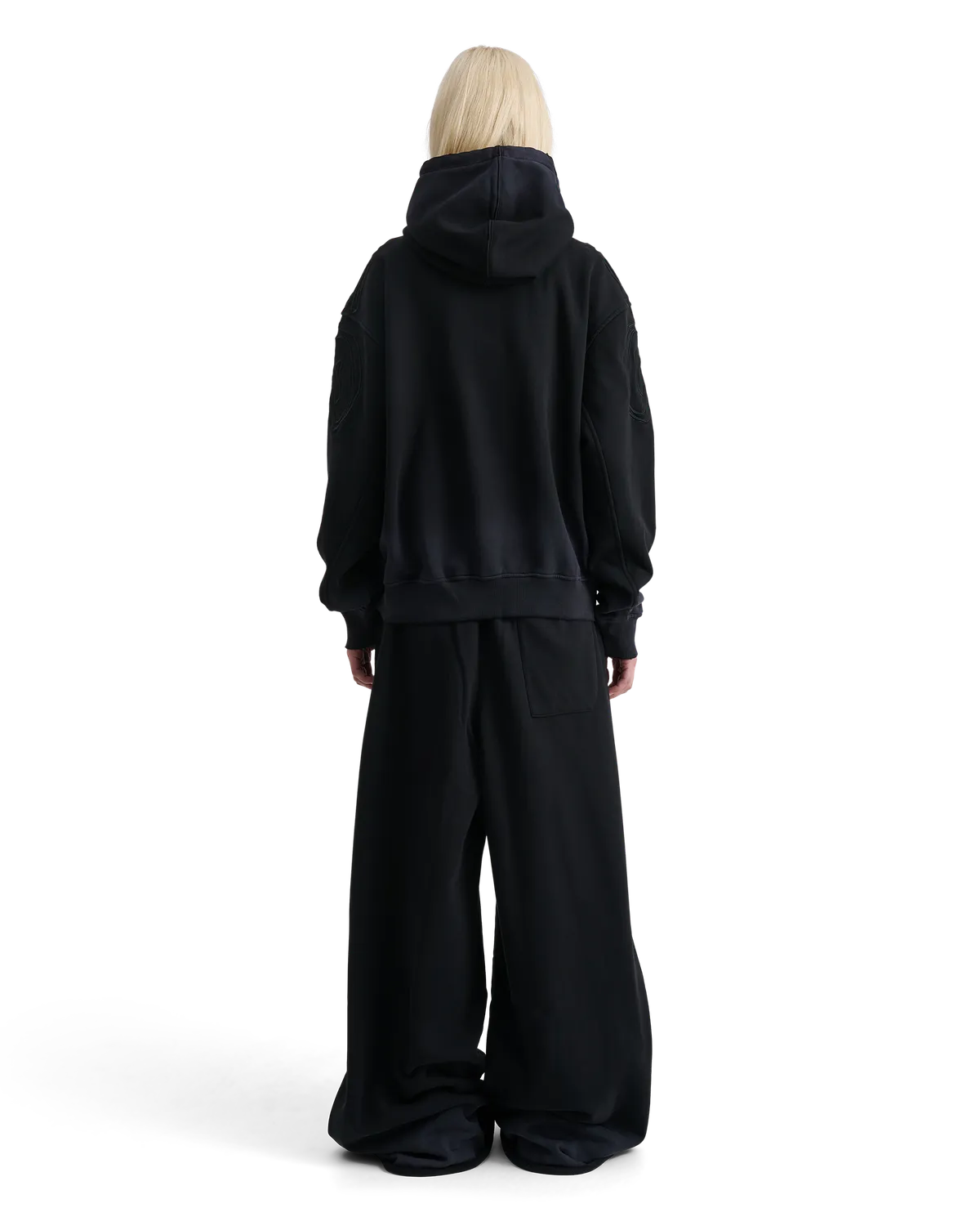 Alis Gyll hættetrøje med lynlås faded black oversized