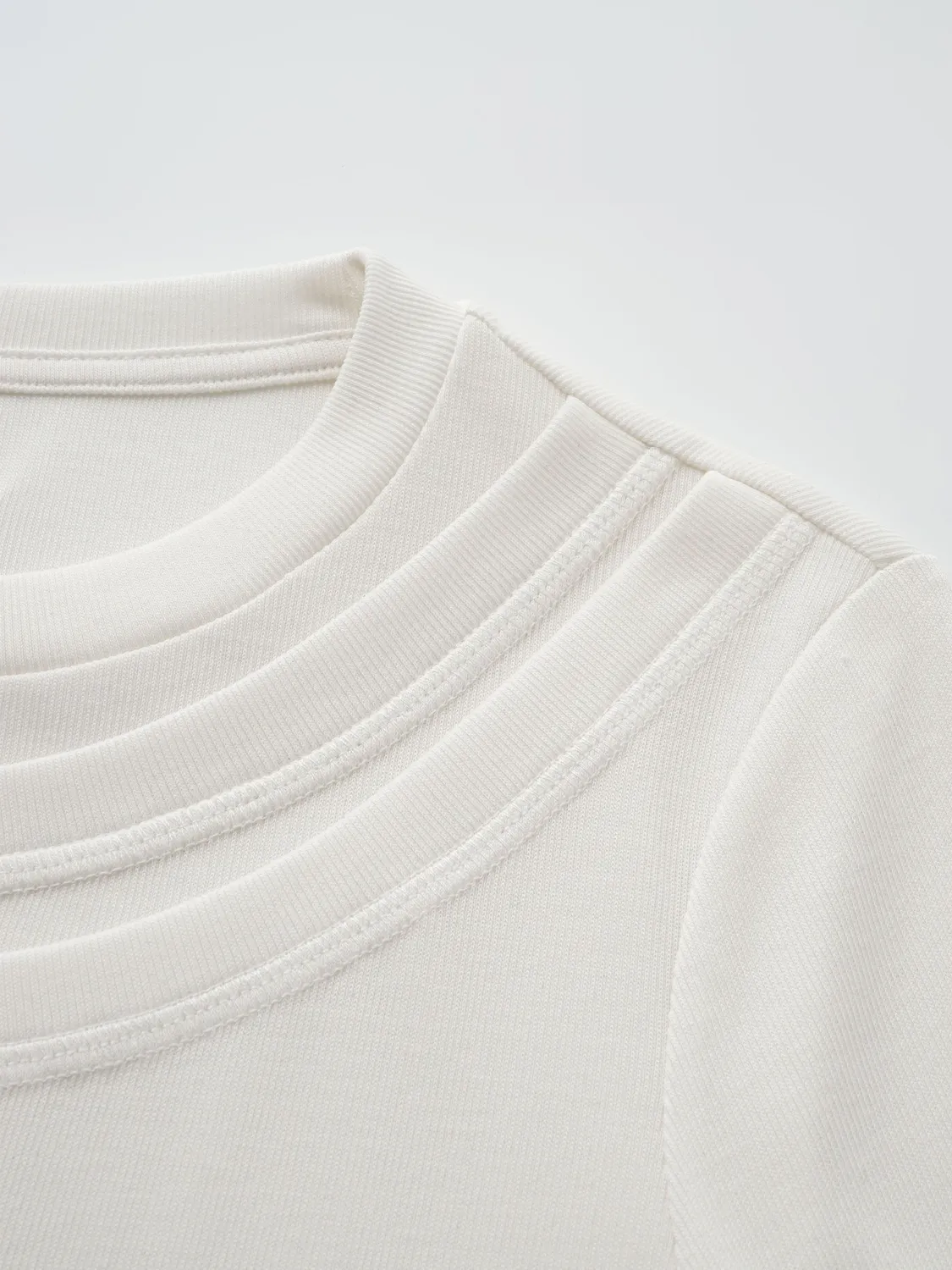 Feng Chen Wang 2-in-1 Base Layer Top hvid slim