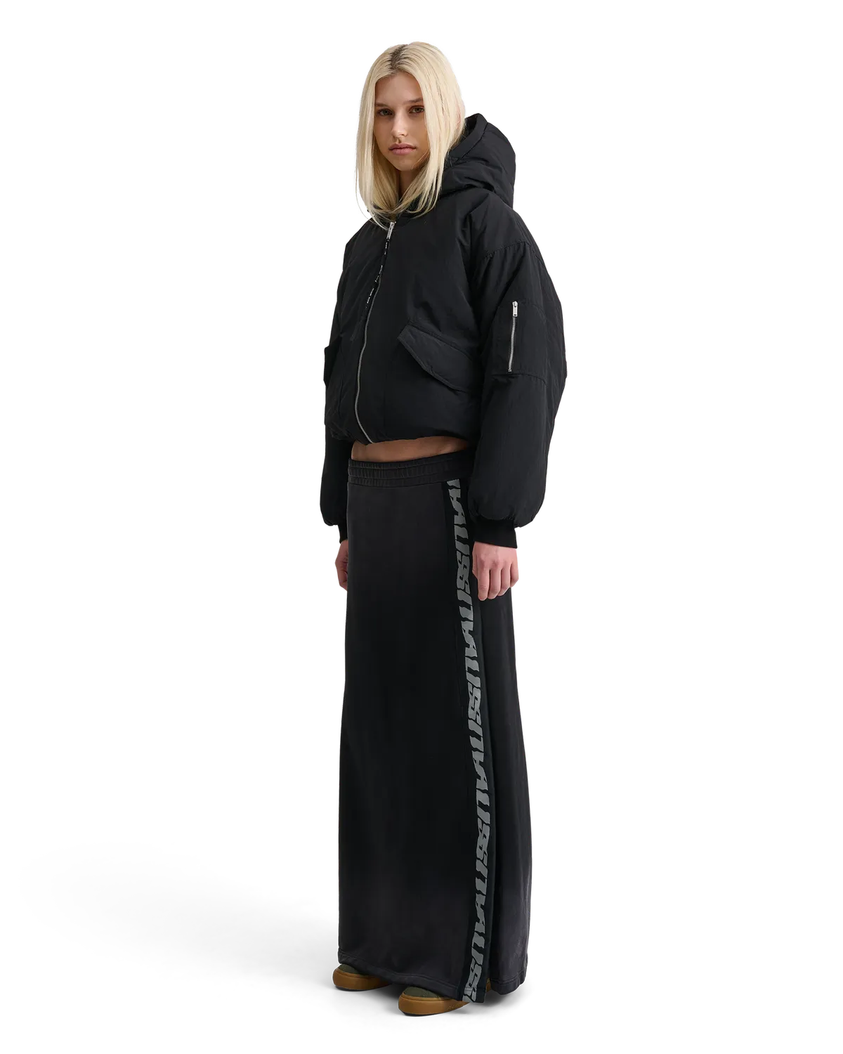 Alis Hoiy bomberjakke cropped solid black nylon