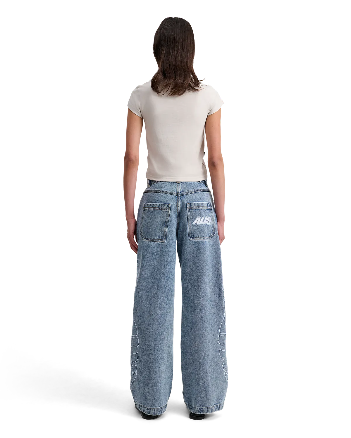 Alis Oliiey baby tee t-shirt off white tæt bomuld