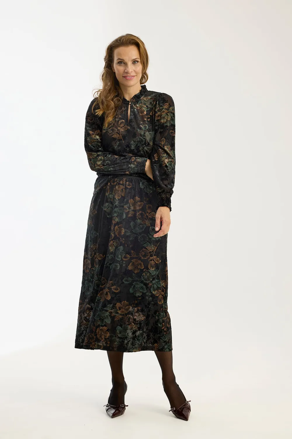 IN FRONT Nellie nederdel midi transparent velour