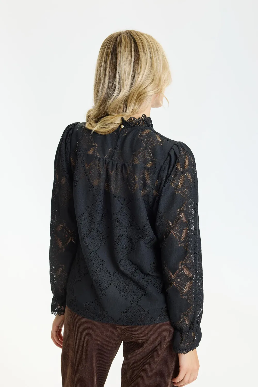 IN FRONT Ariella bluse blonde gennembrudt flæse