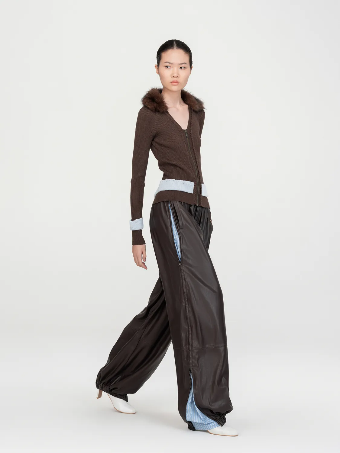 Feng Chen Wang Zip strikcardigan brun aftagelig pelskrave