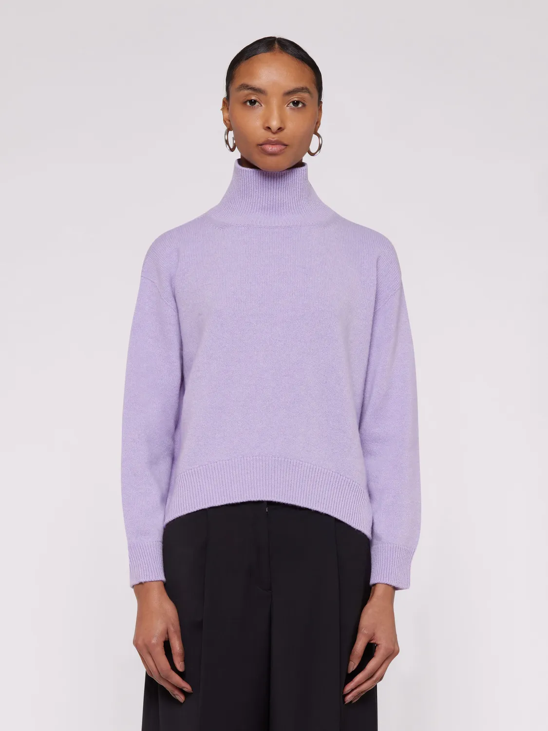 Laneus Boxy Turtleneck rullekrave wisteria uld