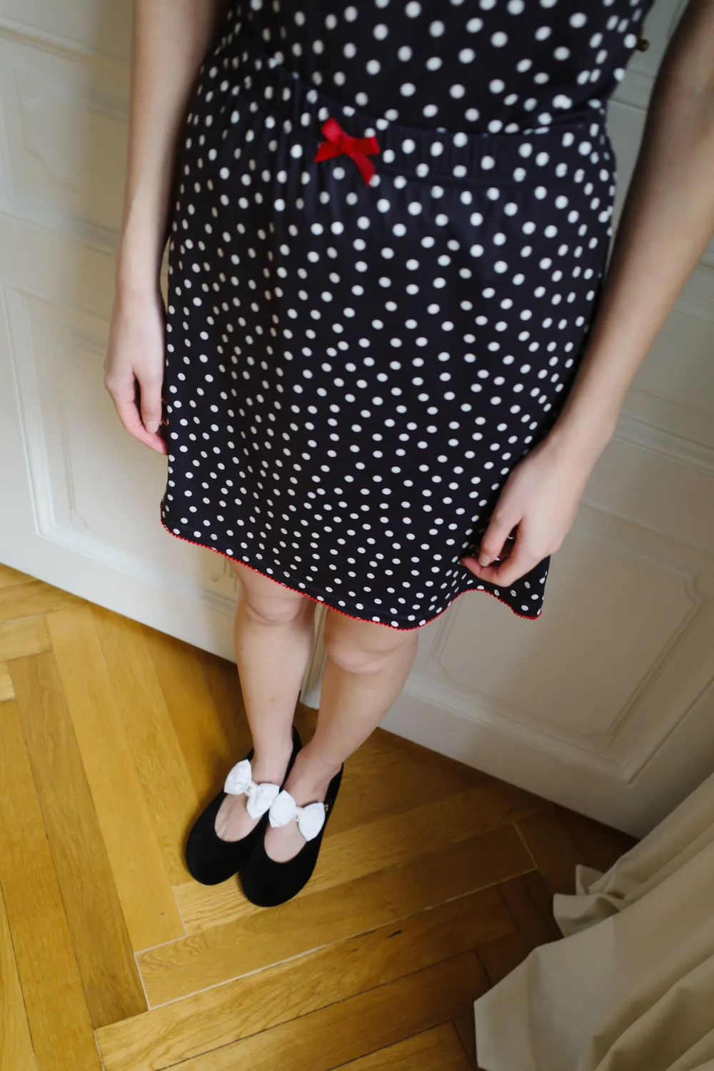 Caro Editions Jersey Skirt nederdel Black Dots strækbar