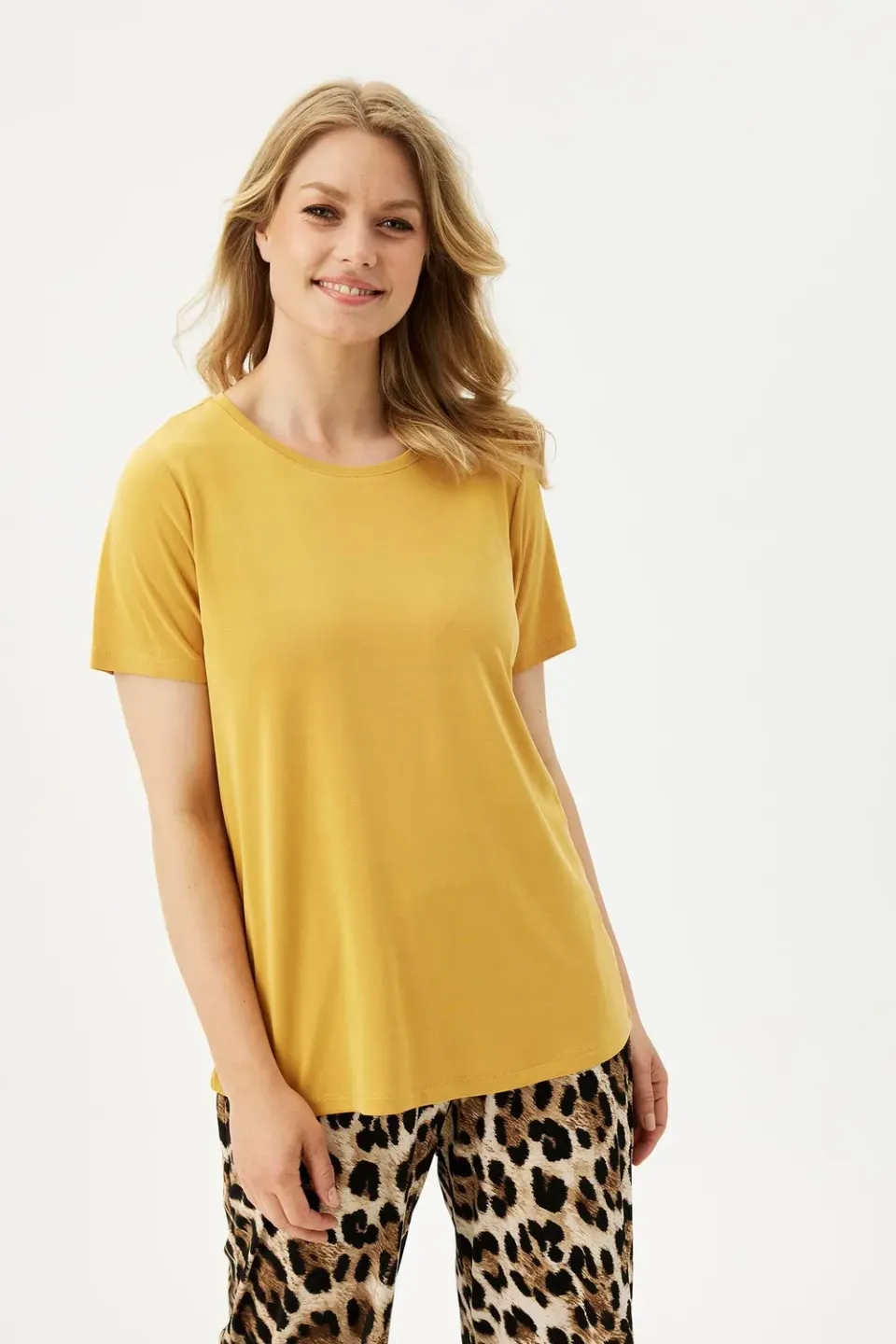 IN FRONT Nina t-shirt rund hals modal