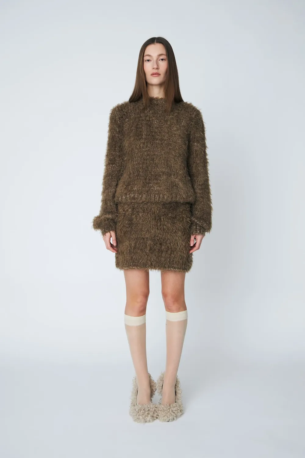 DAWNXDARE Babs pullover 193 Shitake fluffy