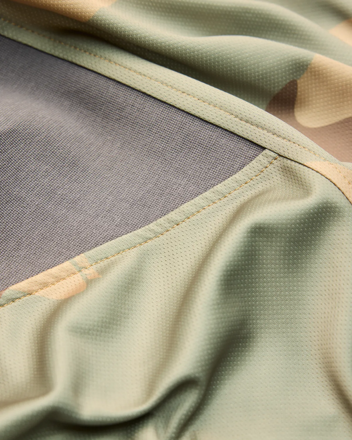 Alis Nikola longsleeve camouflage grey polyester