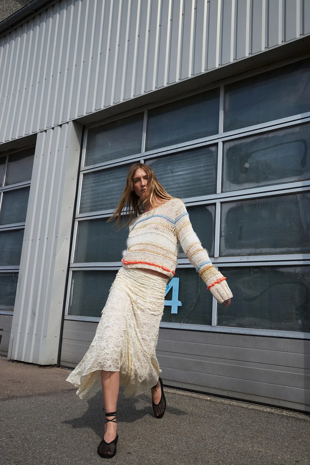 DAWNXDARE Iris pullover 900 Kit Multi – cropped