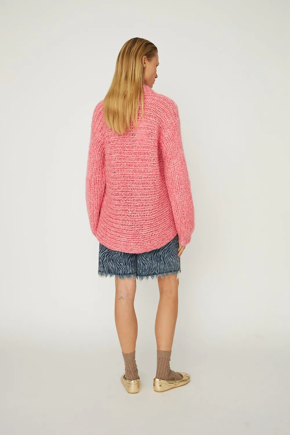 Dawnxdare Barker 219 Super Pink cardigan chunky