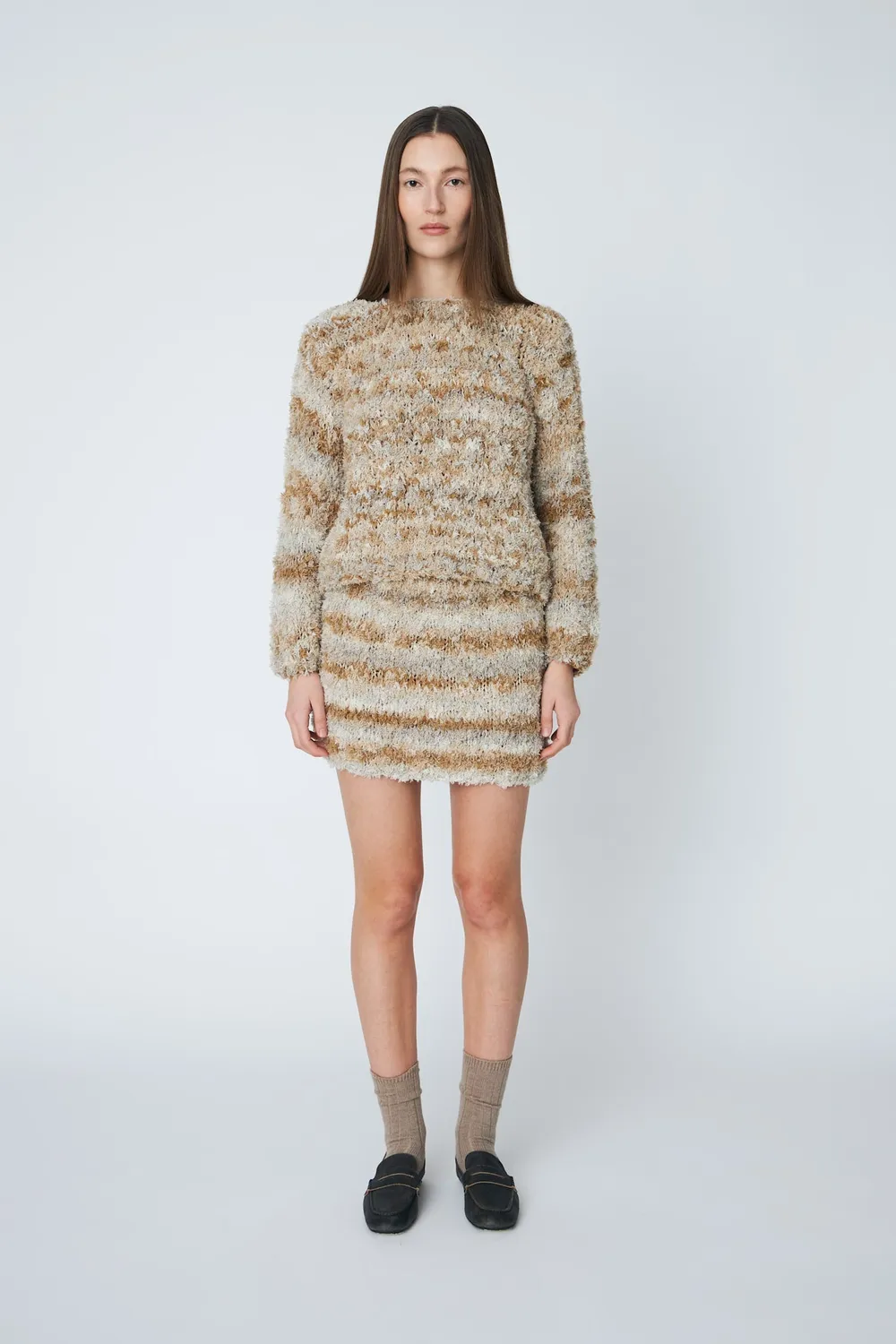 DAWNXDARE Sammie pullover 110 beige fluffy V-hals