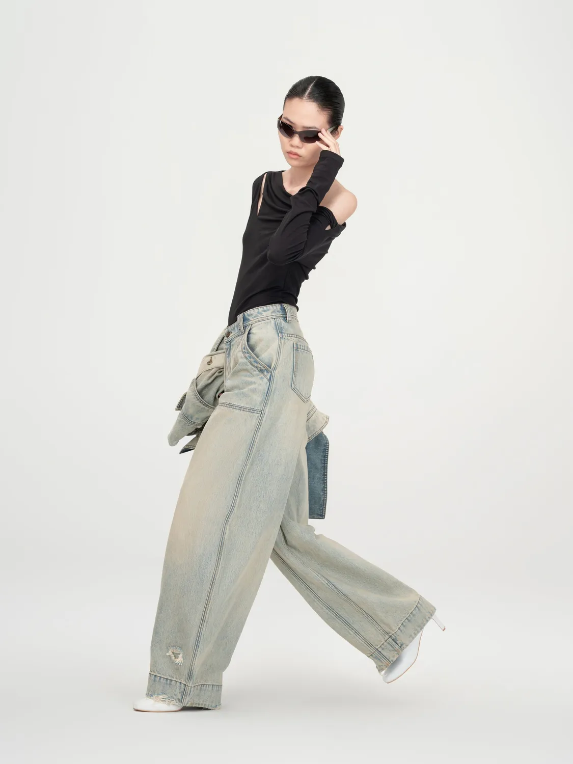 Feng Chen Wang Black One-Shoulder top sort