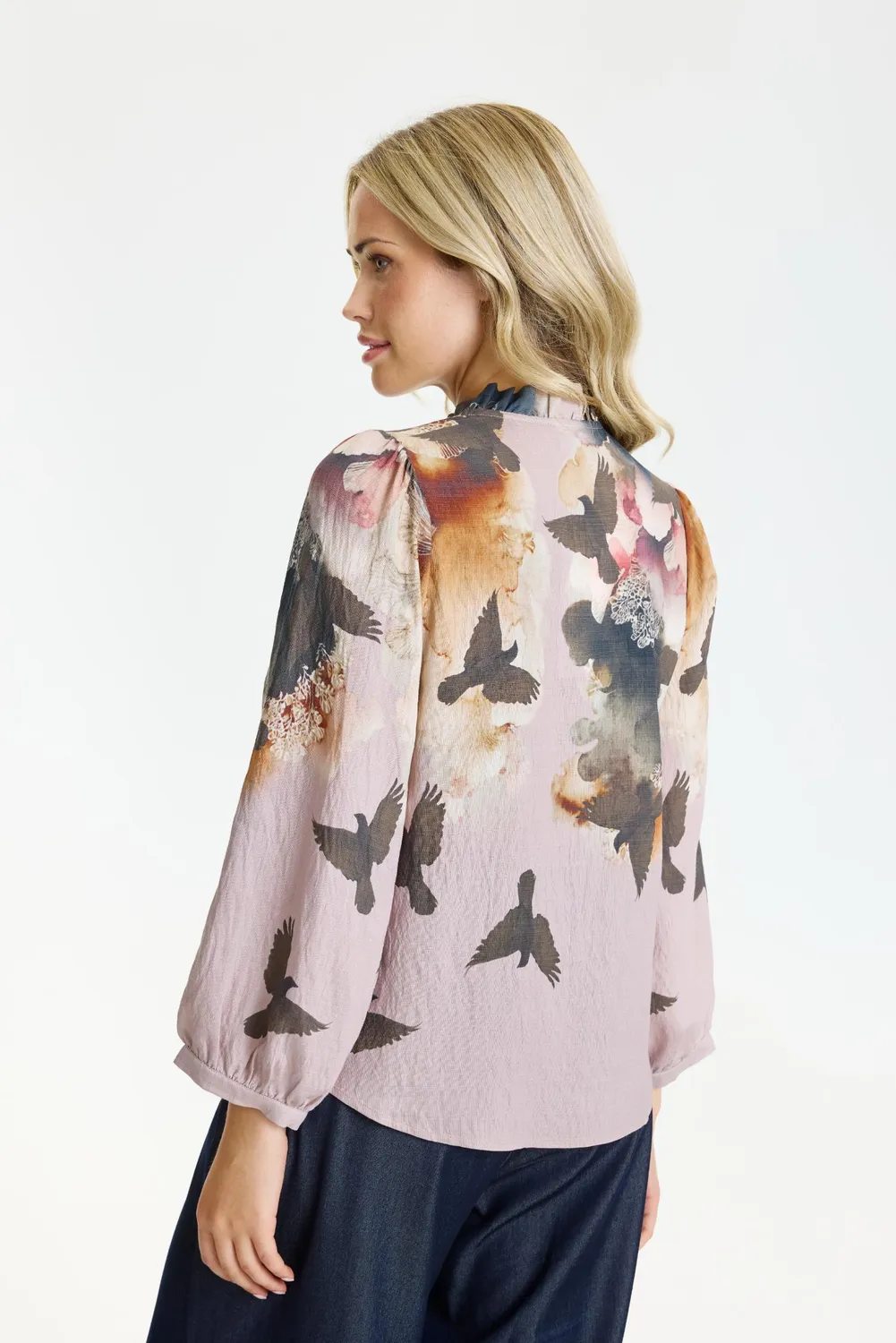 IN FRONT Scarlett bluse med print og smock