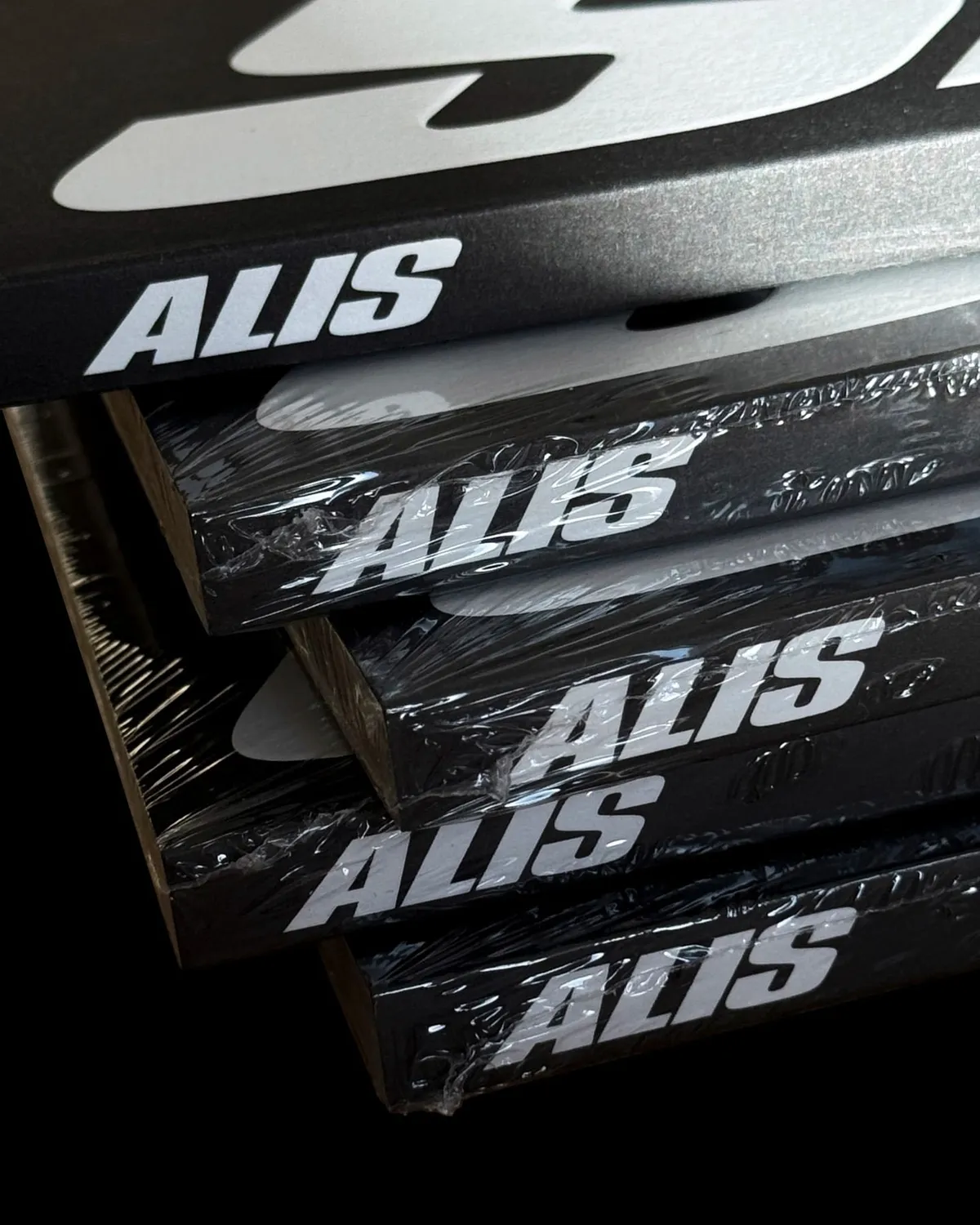 Alis 2.0 Research bog sort hardcover 72 sider