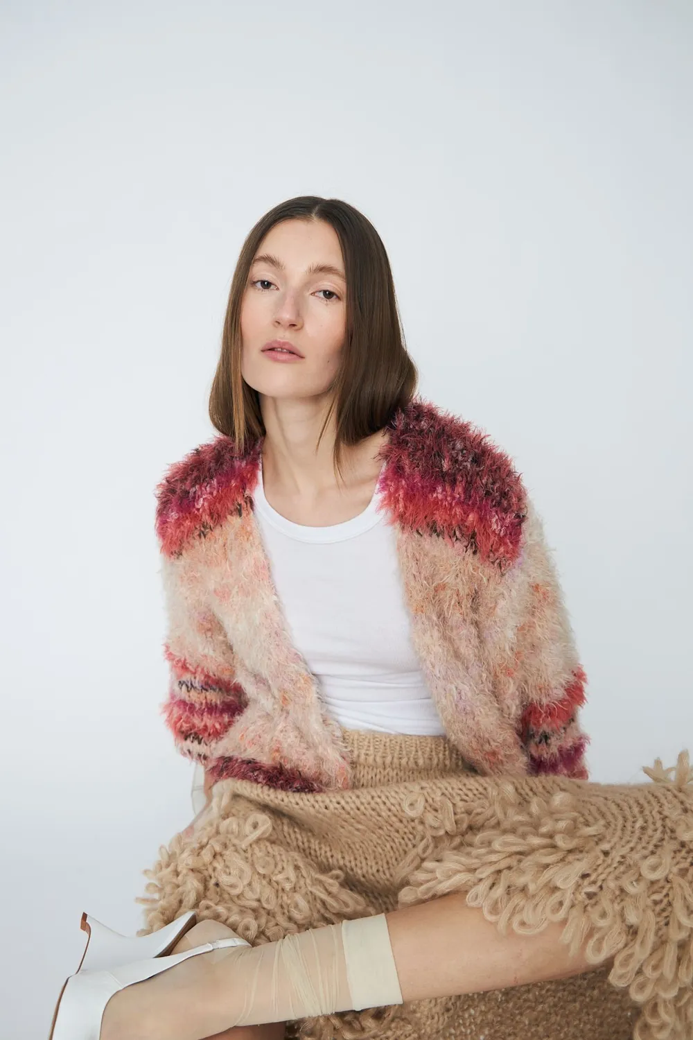 DAWNXDARE Eden cardigan garnet rose pelsknit