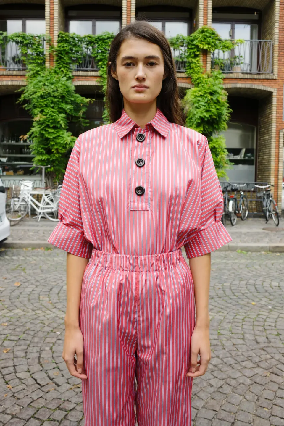 Caro Editions Lisbeth bluse rød navy stribet bomuld