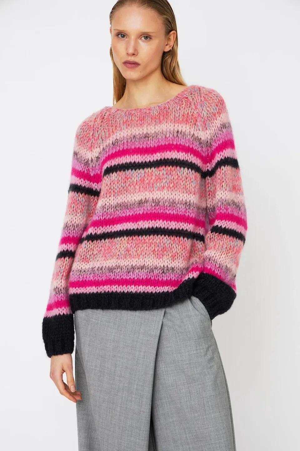 DAWNXDARE BARCELONA 920 strik PINK SHADES
