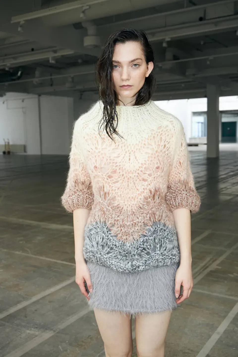 DAWNXDARE Esma 910 Natural Shade strikbluse kortærmet