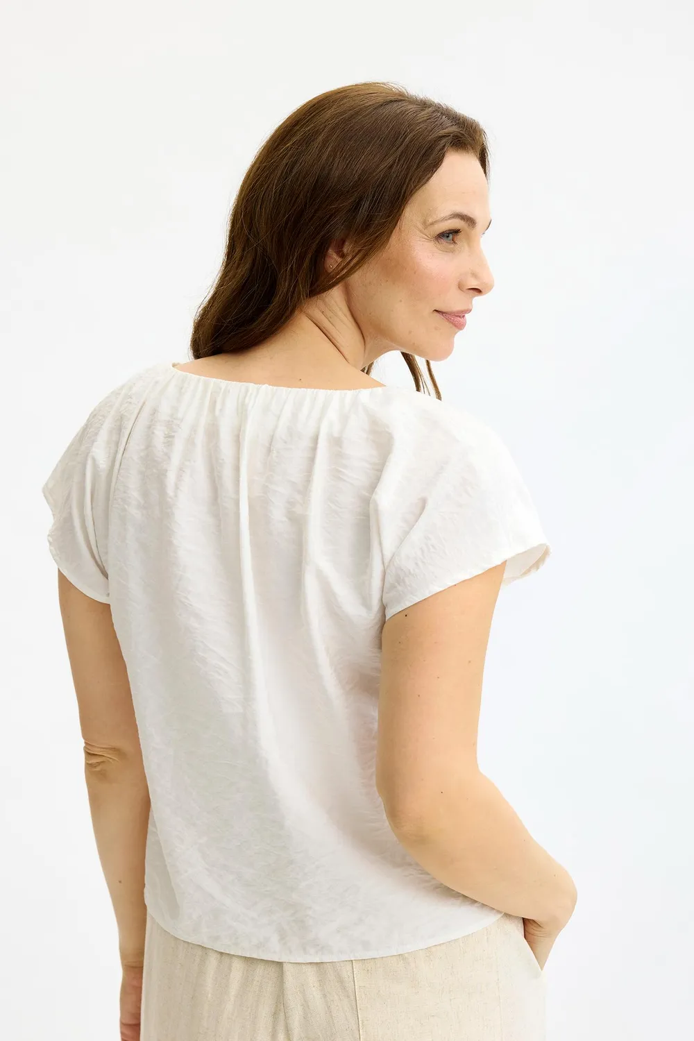 IN FRONT Juliane skjortebluse hvid figursyet
