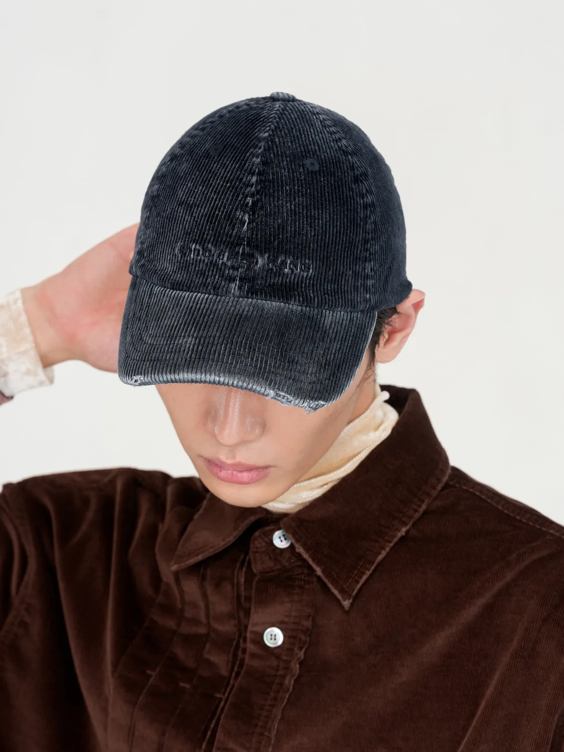 Feng Chen Wang Blue Washed Corduroy kasket blå OS