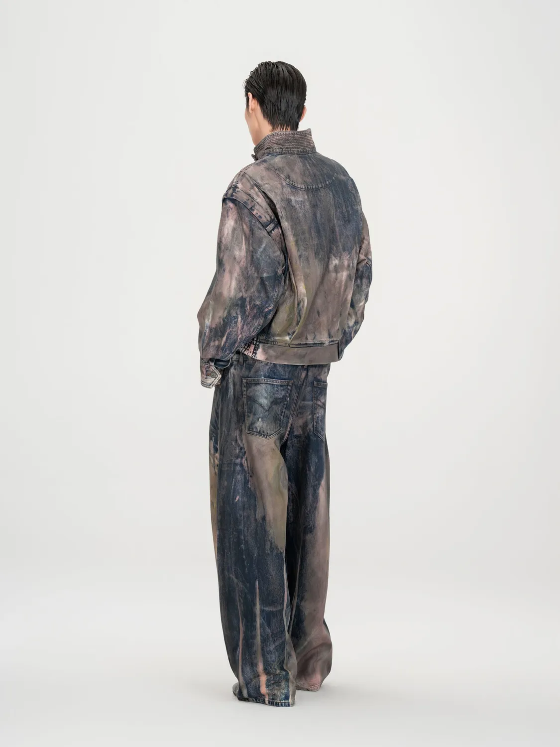 Feng Chen Wang Tie-Dyed Coated denimjakke brun standkrave